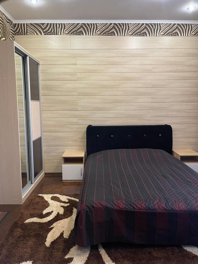 Apartament on Gagarin Avenue Apartment Kiev Bagian luar foto